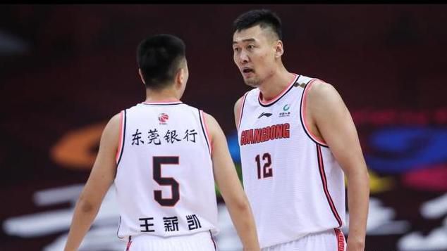 亚洲精品中文在线观看